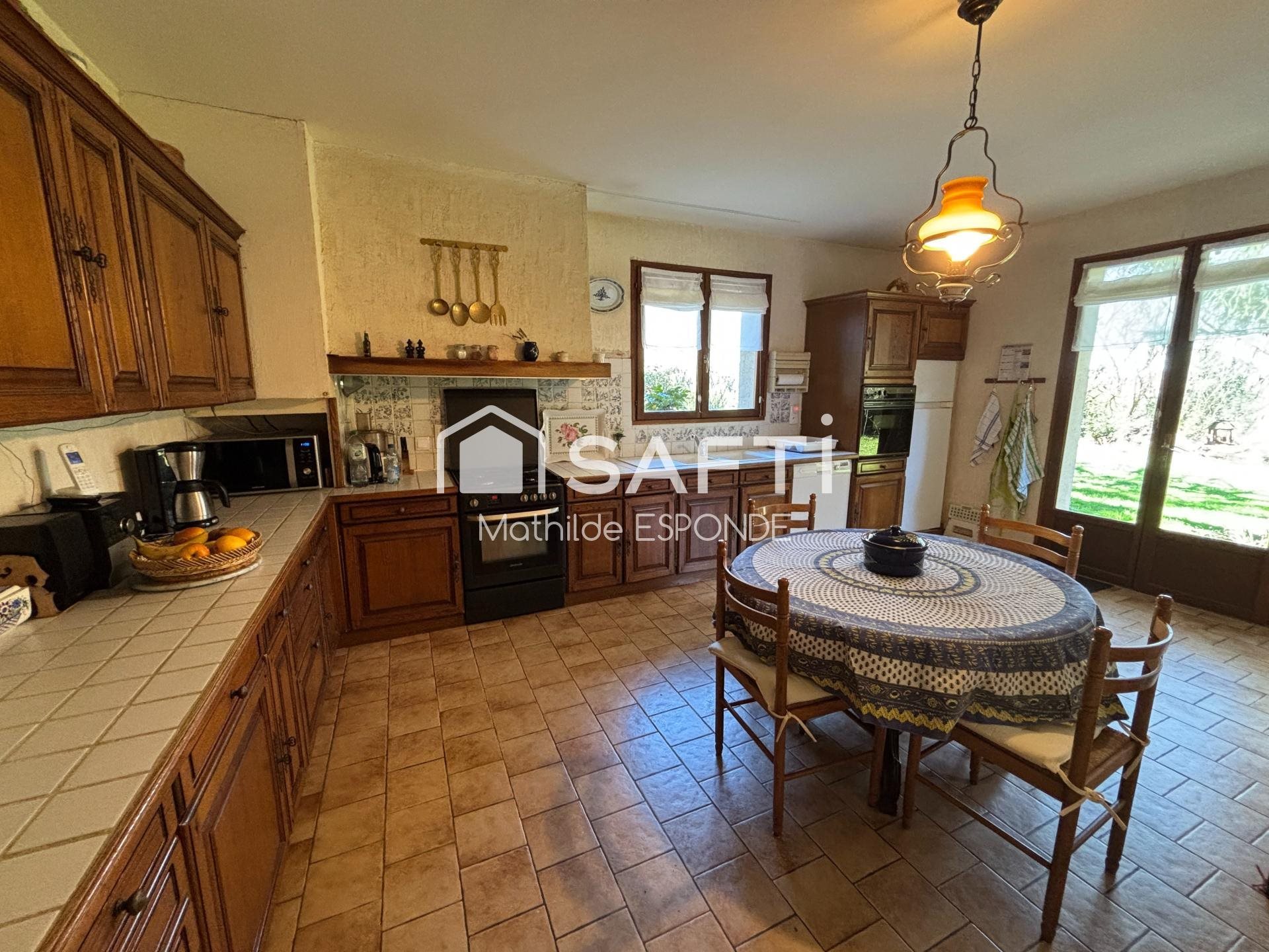 Maison à vendre, 176m², Caussens