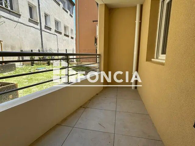 Appartement à louer, 67m², Solliès-Pont