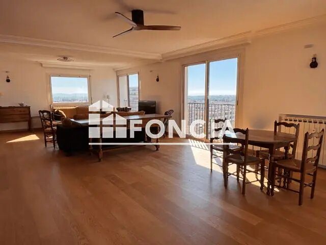 Appartement à louer, 244m², Hyères