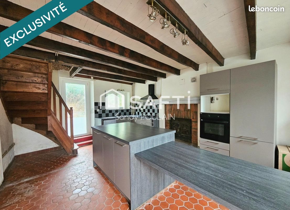 Maison à vendre, 100m², Carantilly