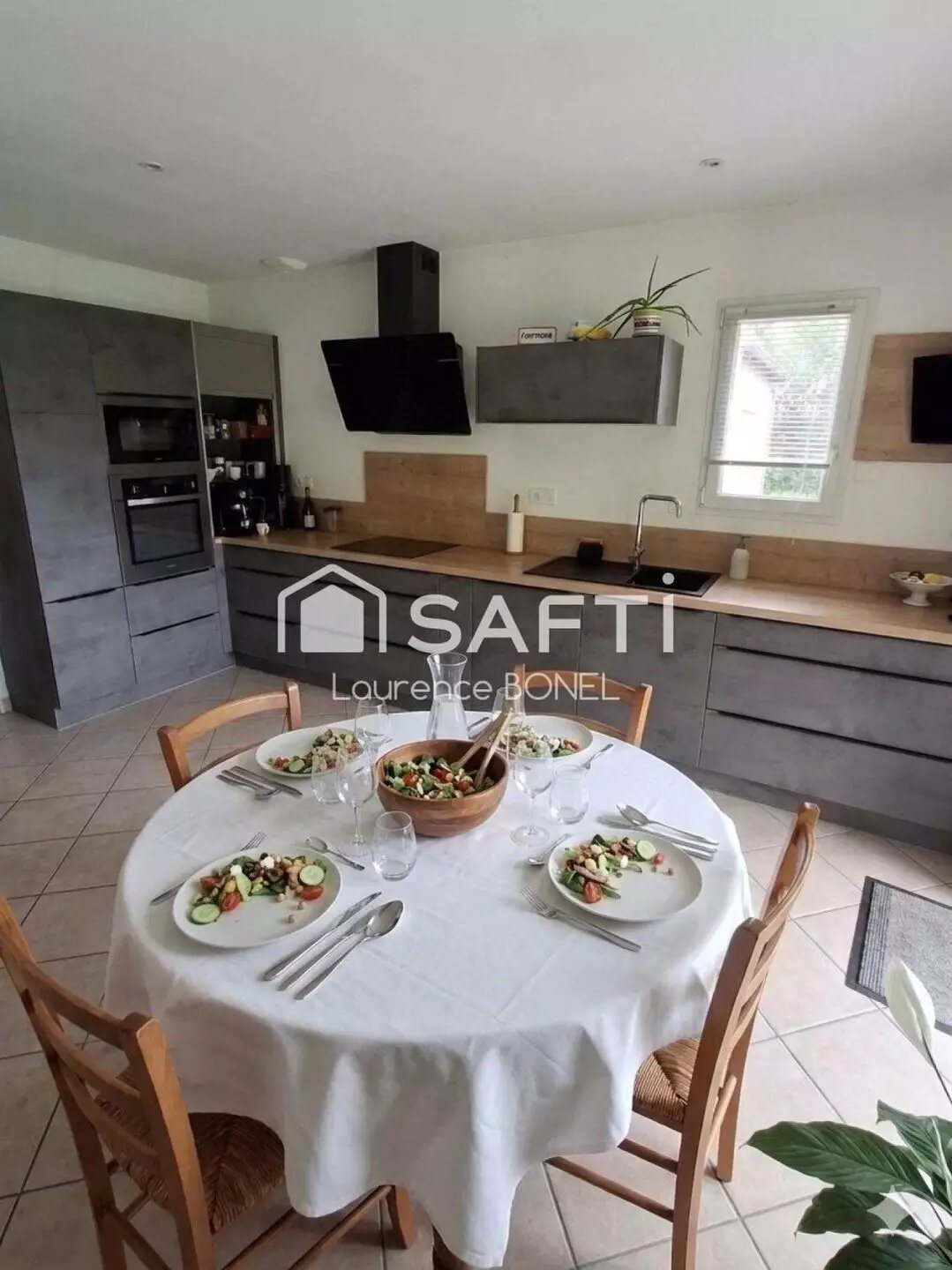 Maison à vendre, 137m², Bressuire