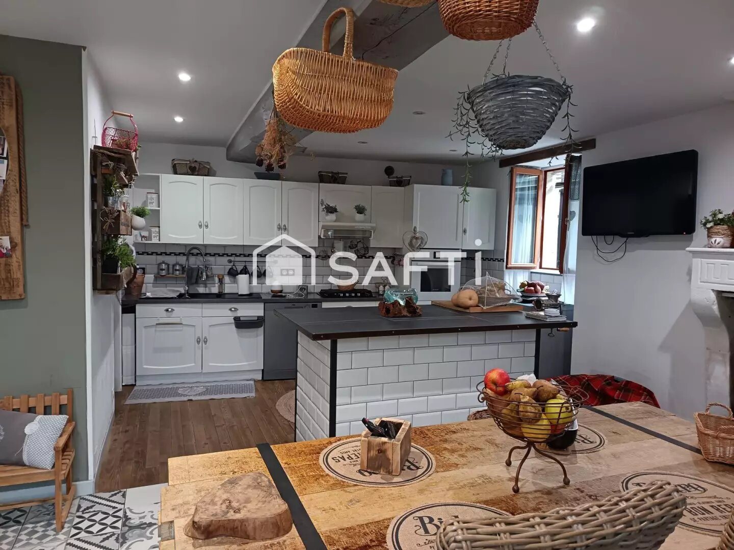 Maison à vendre, 170m², Salignac-sur-Charente