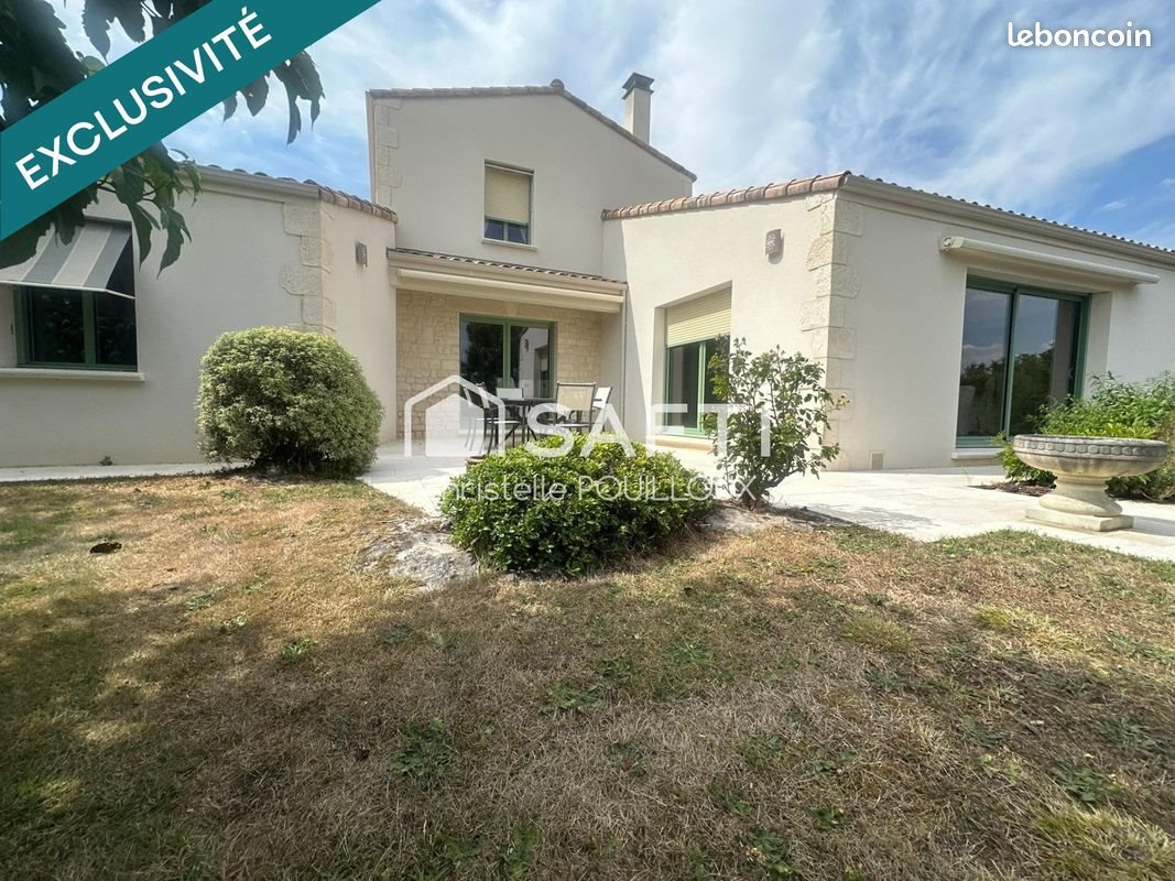 Maison à vendre, 225m², Benet