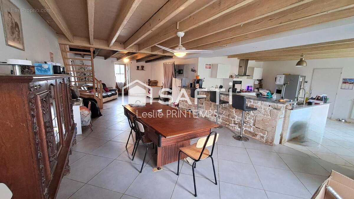 Maison à vendre, 155m², Faye-sur-Ardin