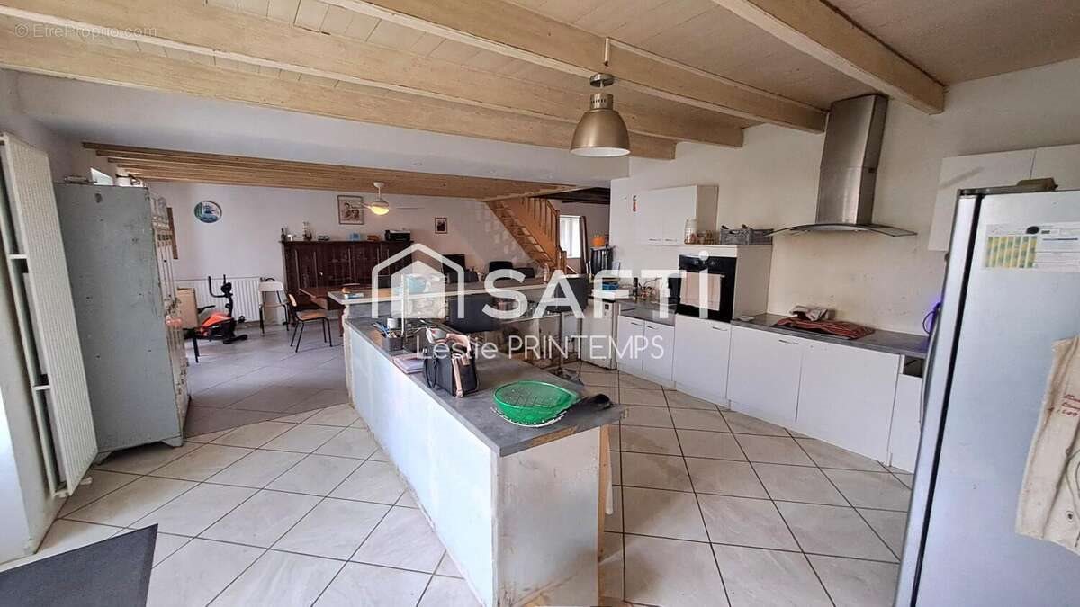 Maison à vendre, 155m², Faye-sur-Ardin