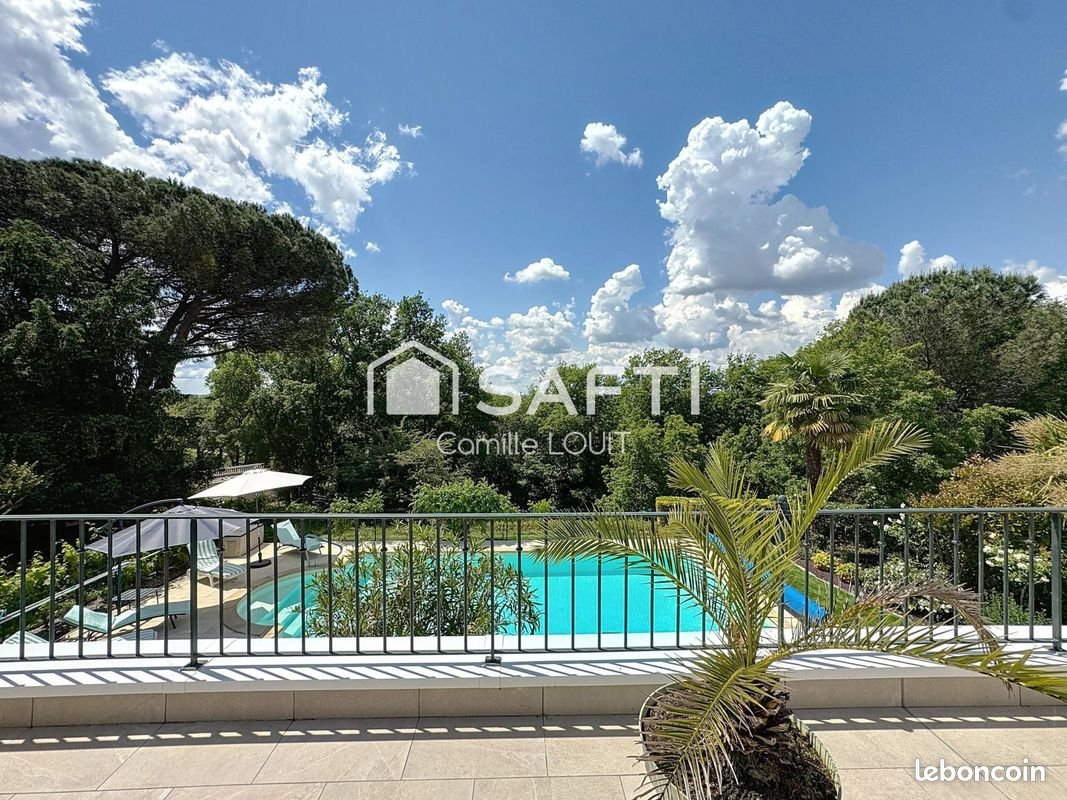 Maison à vendre, 360m², Latresne
