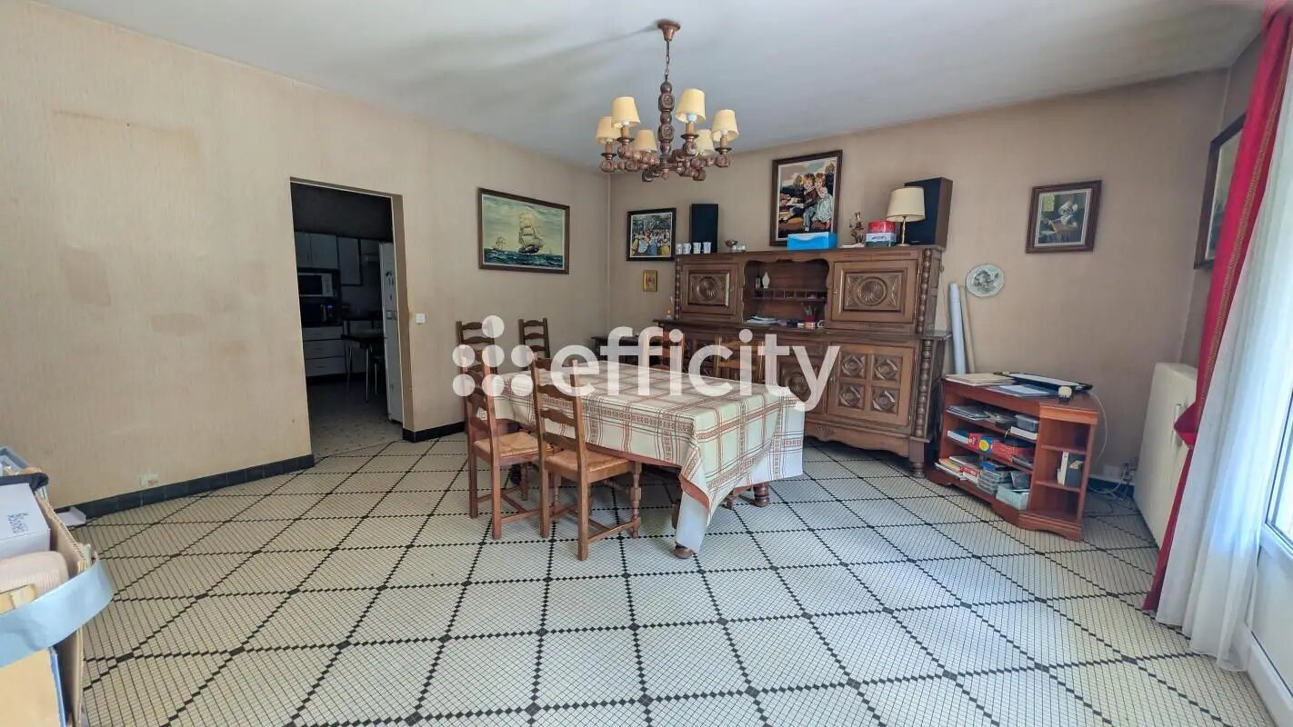 Maison à vendre, 226m², Rochecorbon