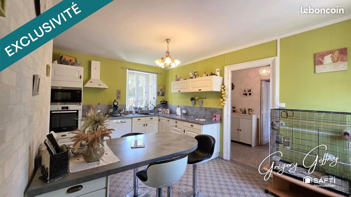 Maison à vendre, 151m², Sassy