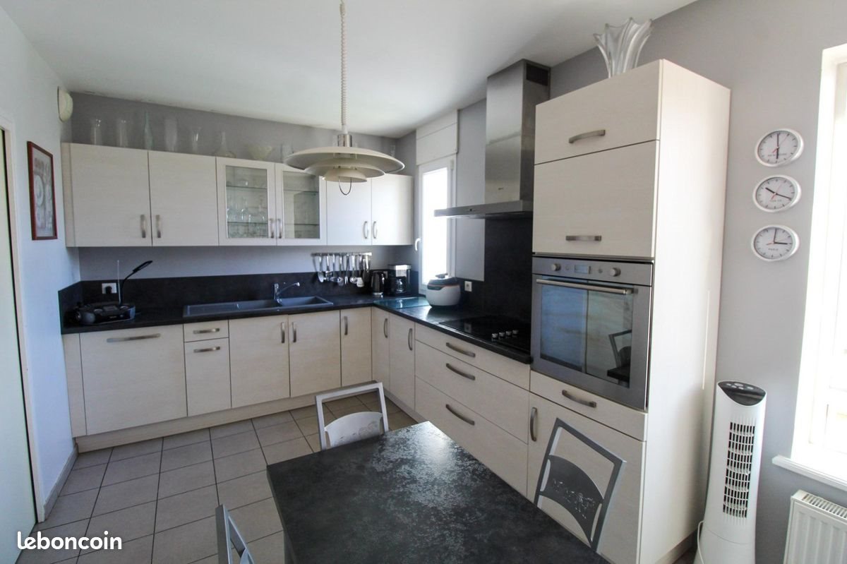 Appartement à vendre, 126m², Montceau-les-Mines