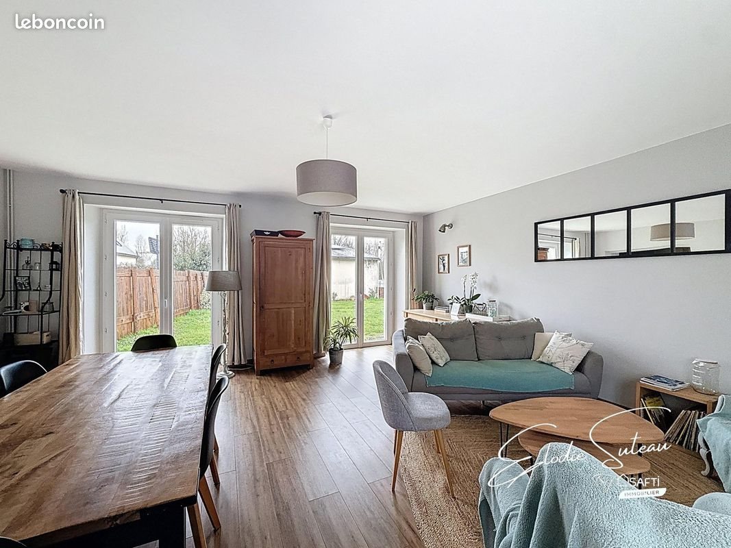 Maison à vendre, 110m², Soulaire-et-Bourg