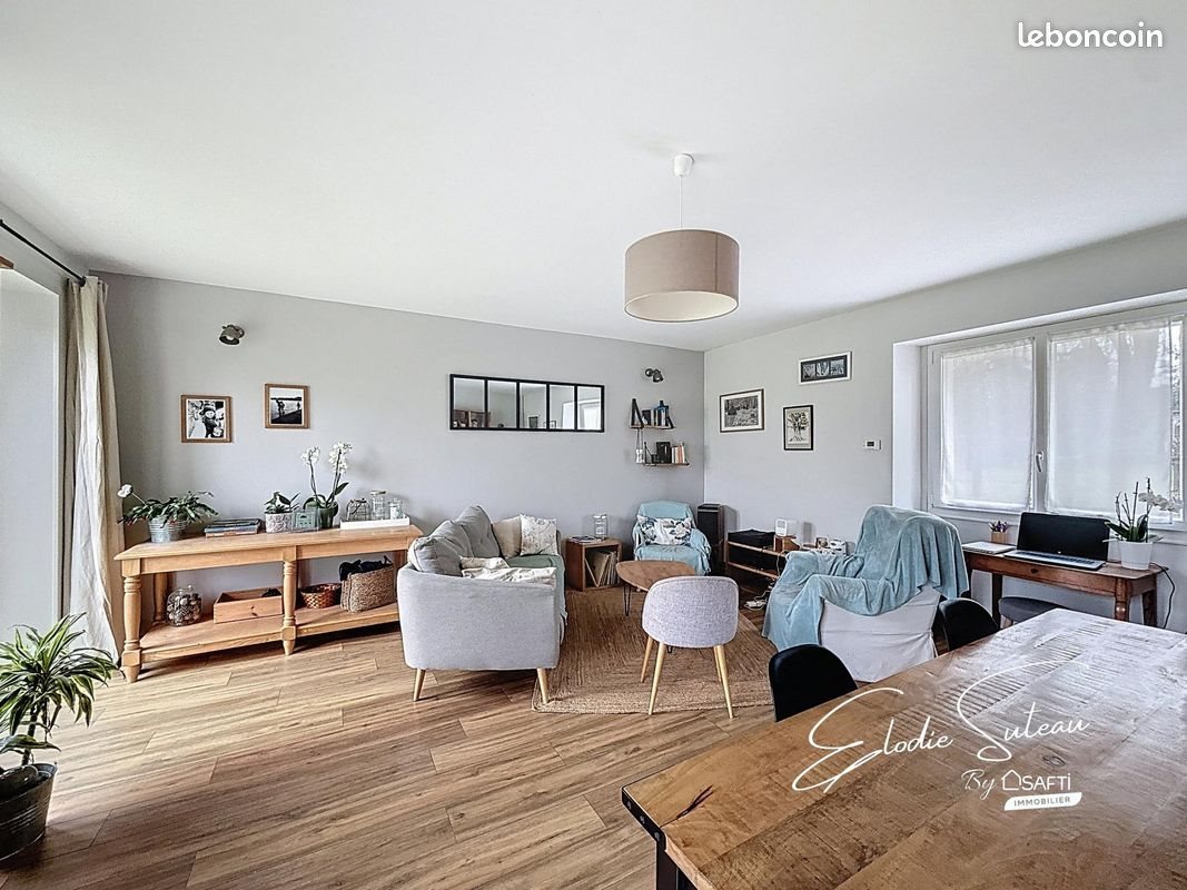 Maison à vendre, 110m², Soulaire-et-Bourg