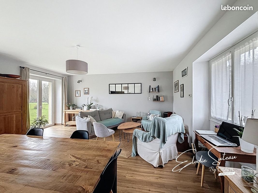 Maison à vendre, 110m², Soulaire-et-Bourg