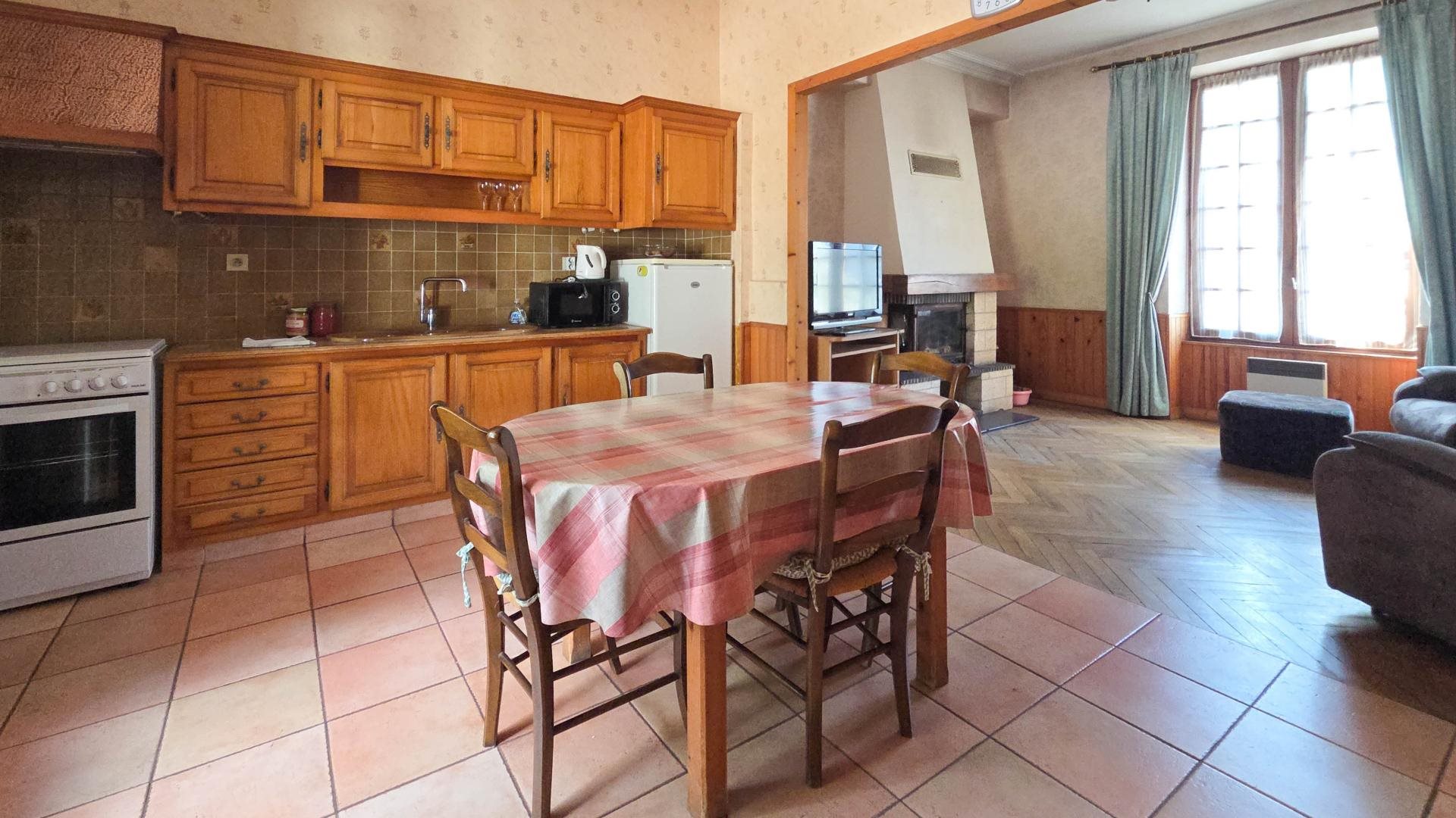 Maison à vendre, 114m², Vernoil-le-Fourrier