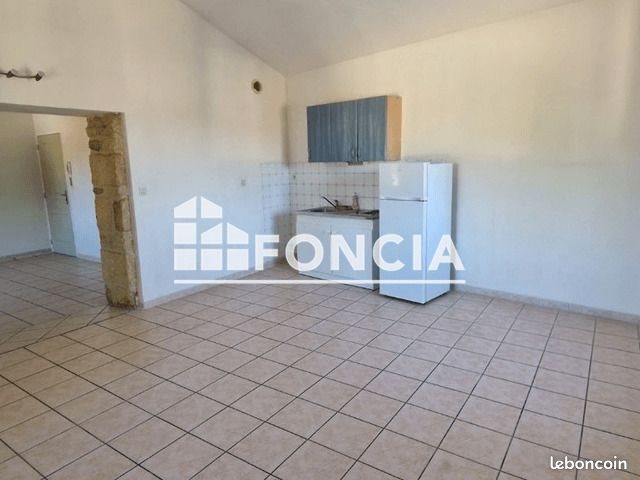 Appartement à louer, 41m², Collias
