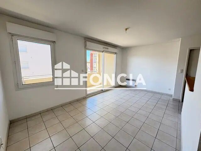 Appartement à louer, 45m², Nîmes