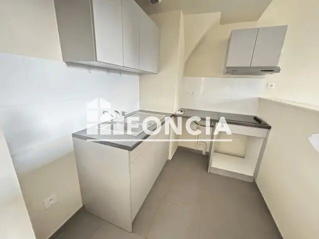 Appartement à louer, 75m², Viols-en-Laval