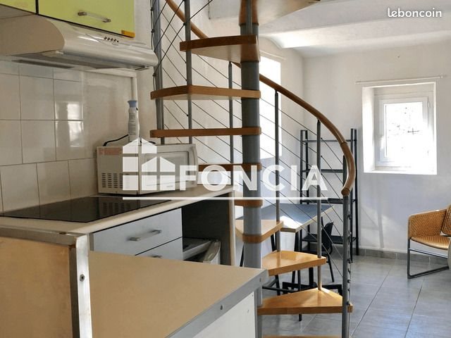Appartement à louer, 24m², Nîmes
