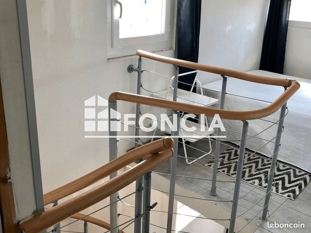 Appartement à louer, 24m², Nîmes