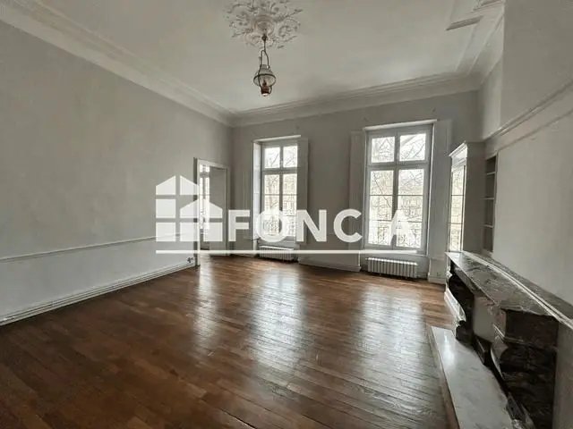 Appartement à louer, 189m², Nîmes