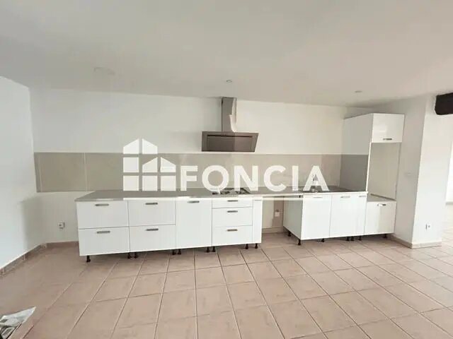 Appartement à louer, 88m², Marsillargues