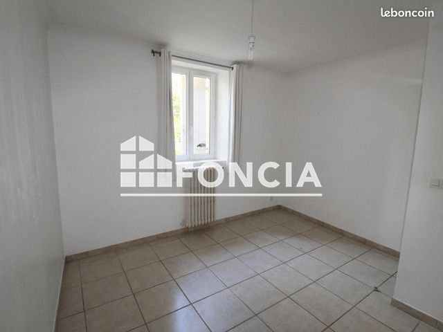 Appartement à louer, 83m², Nîmes