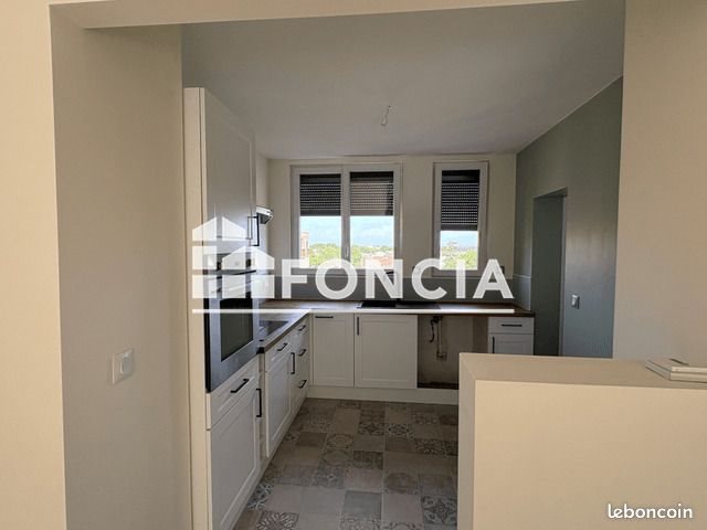 Appartement à louer, 102m², Nîmes