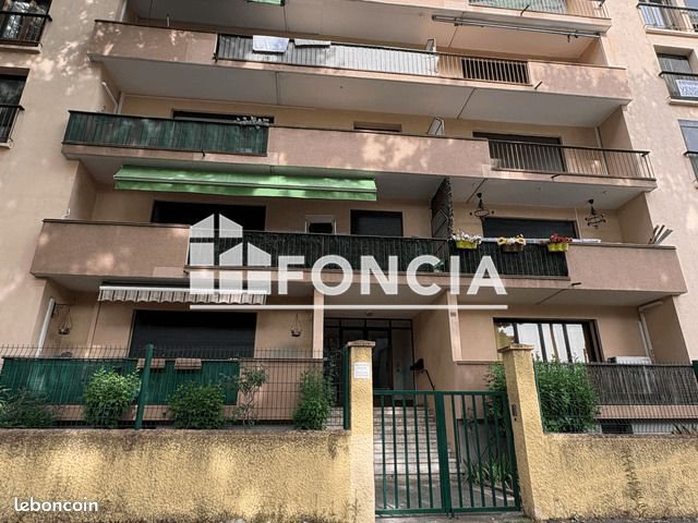 Appartement à louer, 102m², Nîmes