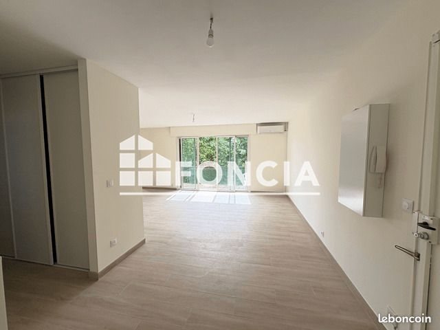 Appartement à louer, 102m², Nîmes