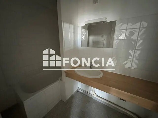 Appartement à louer, 60m², Nîmes