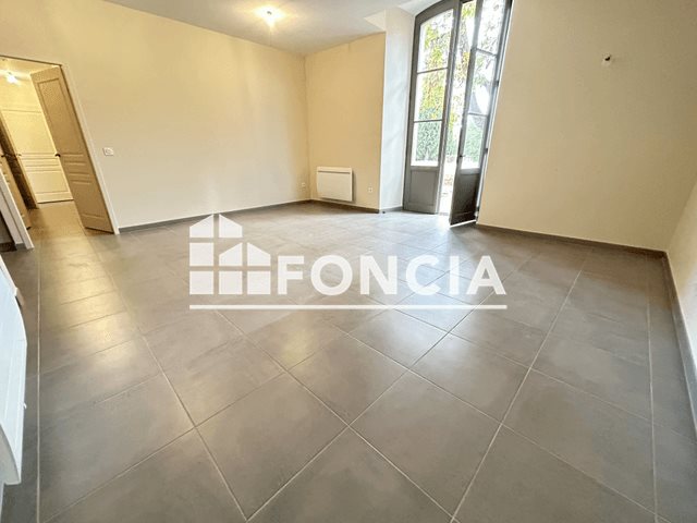 Appartement à louer, 82m², Viols-en-Laval