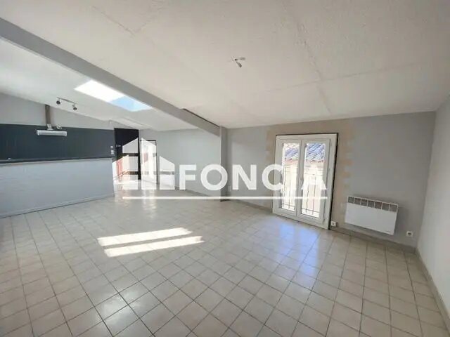 Appartement à louer, 46m², Saint-Quentin-la-Poterie