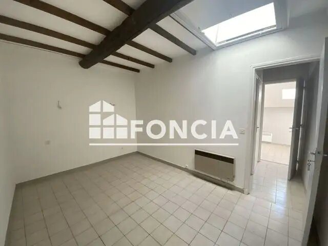 Appartement à louer, 46m², Saint-Quentin-la-Poterie
