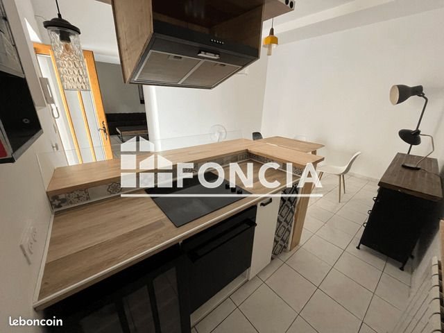 Appartement à louer, 76m², Nîmes