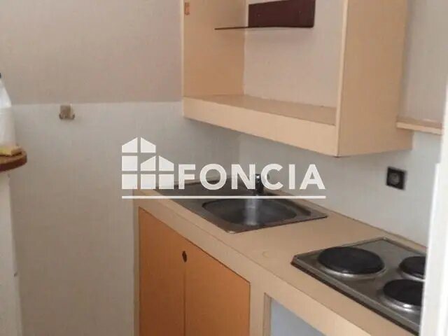 Appartement à louer, 26m², Nîmes