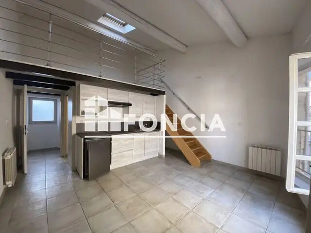 Maison à louer, 32m², Uzès
