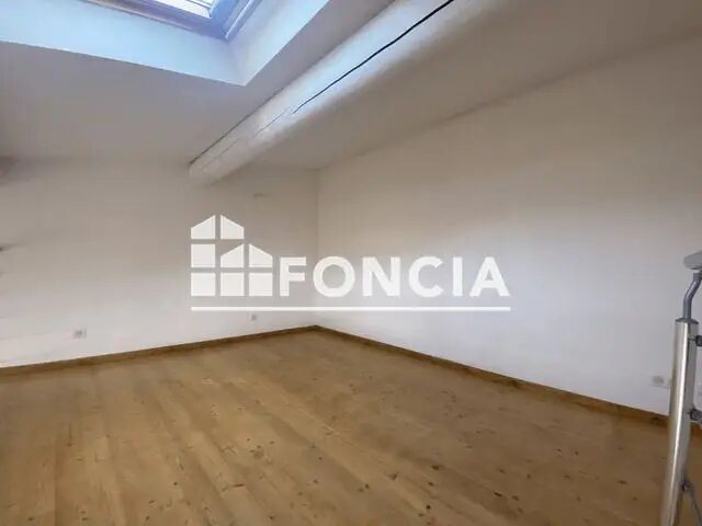 Maison à louer, 32m², Uzès