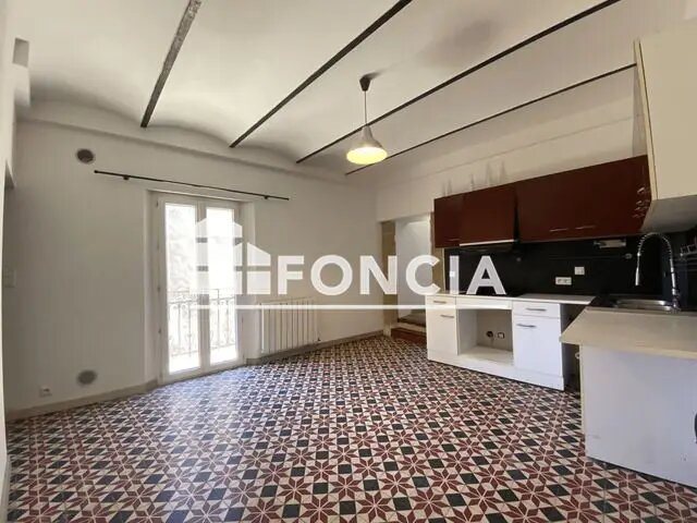 Appartement à louer, 92m², Montaren-et-Saint-Médiers