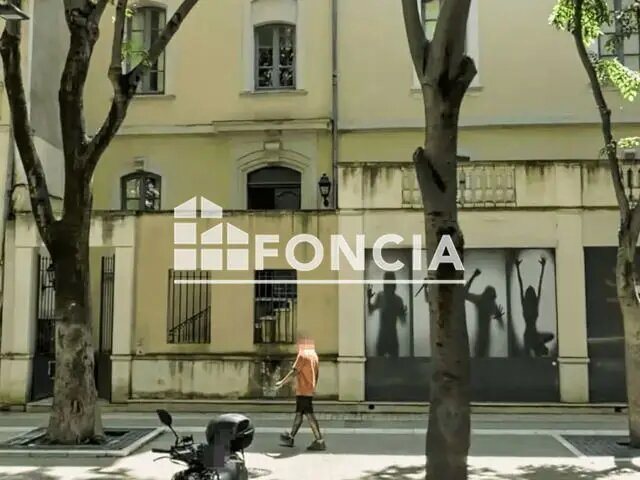 Appartement à louer, 47m², Nîmes