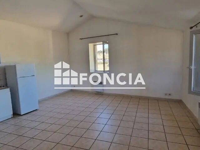 Appartement à louer, 41m², Collias