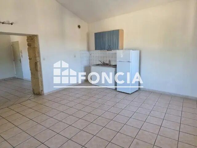 Appartement à louer, 41m², Collias