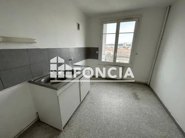 Appartement à louer, 54m², Nîmes