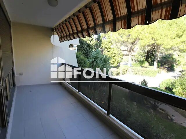 Appartement à louer, 66m², Nîmes