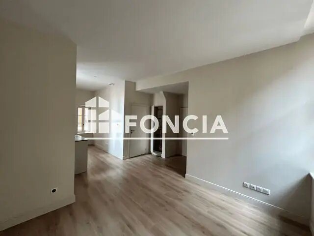 Appartement à louer, 47m², Nîmes