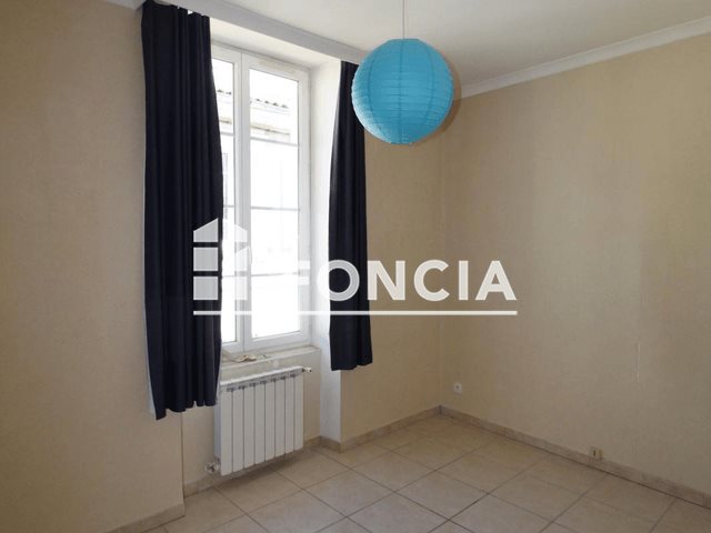 Appartement à louer, 83m², Nîmes