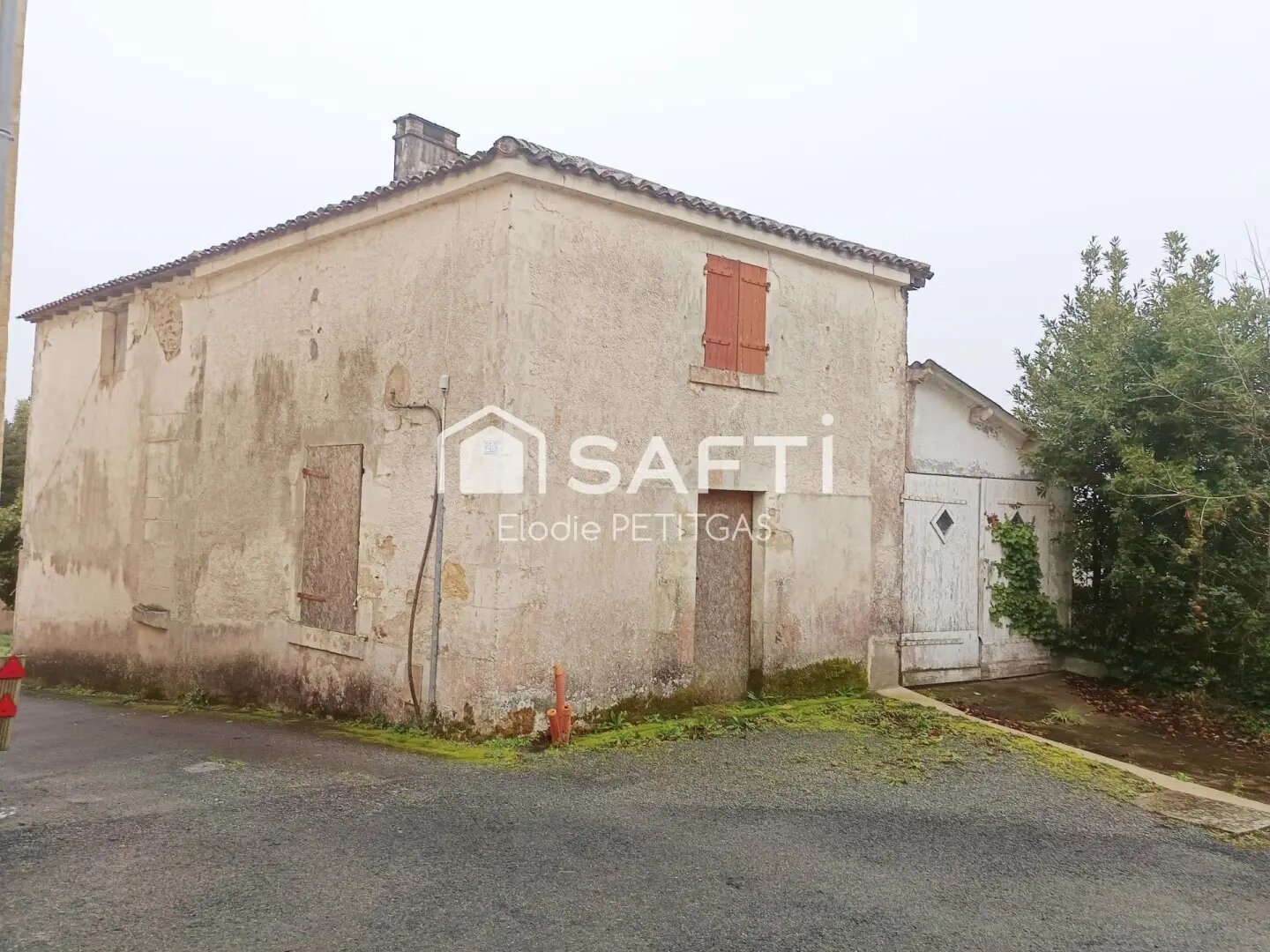 Maison à vendre, 140m², Mervent