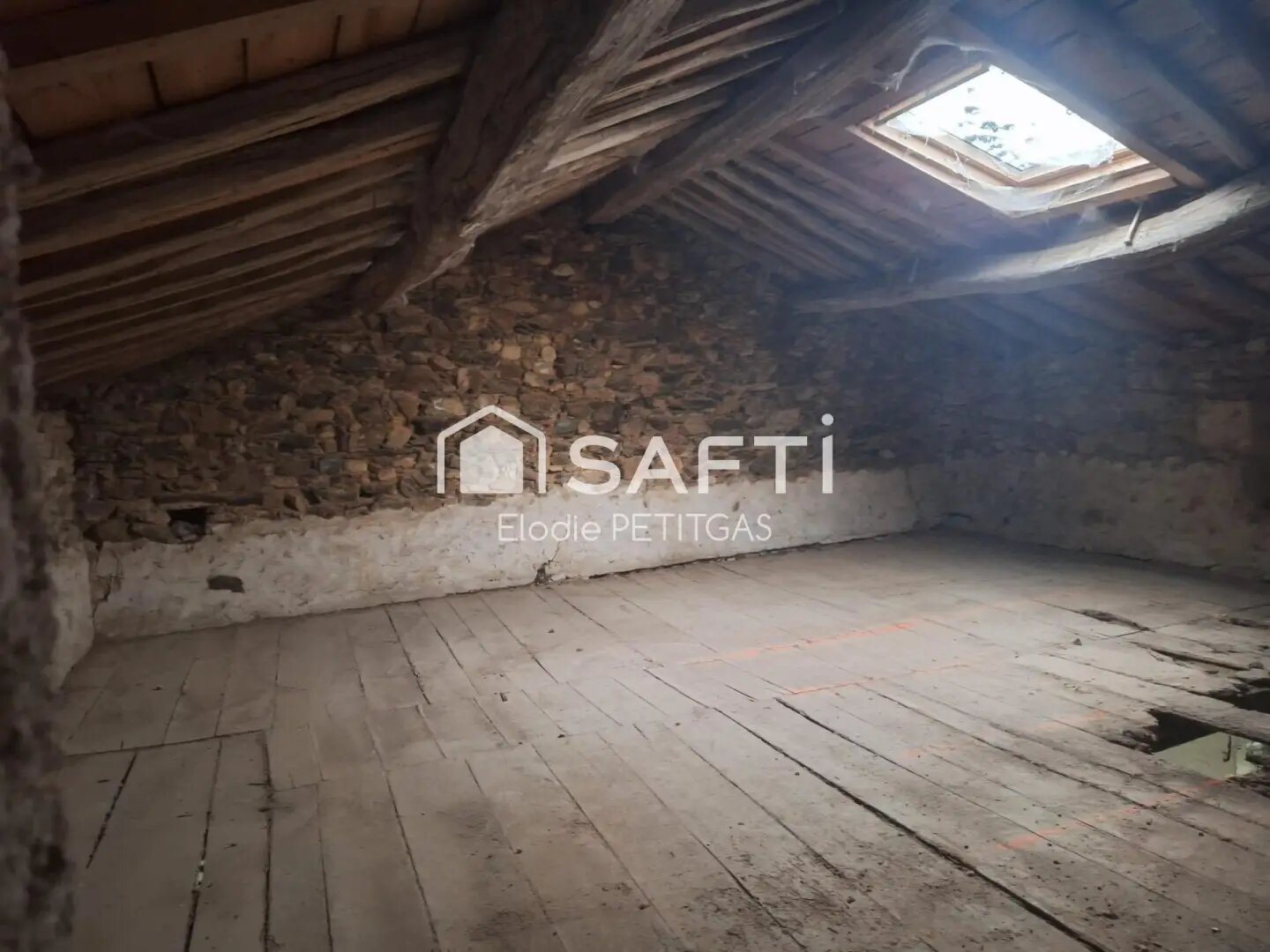 Maison à vendre, 140m², Mervent