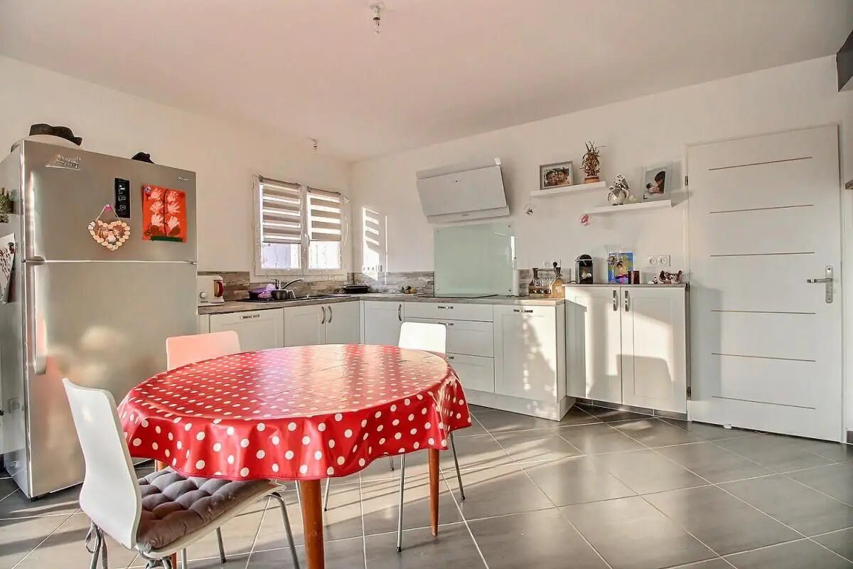 Maison à louer, 97m², Manduel