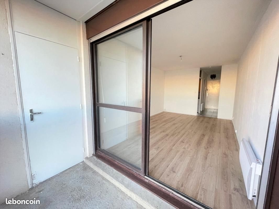 Appartement à louer, 27m², Nîmes