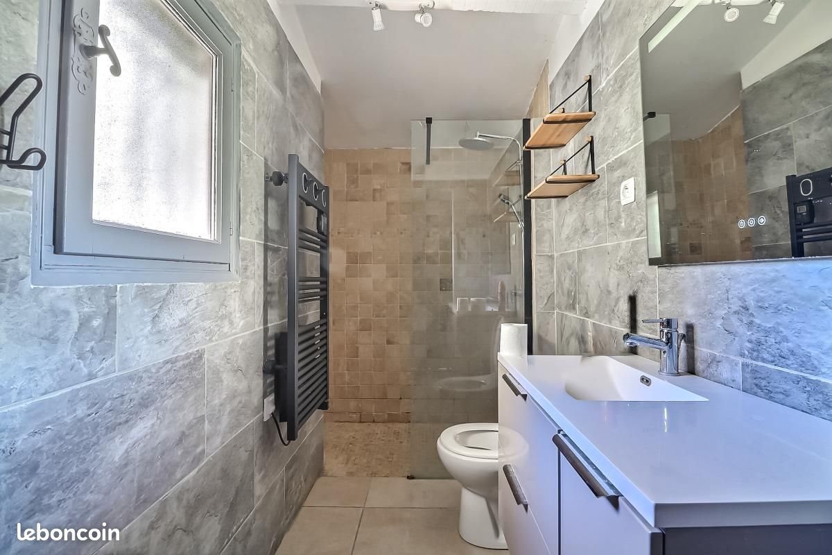 Maison à louer, 51m², Jonquières-Saint-Vincent