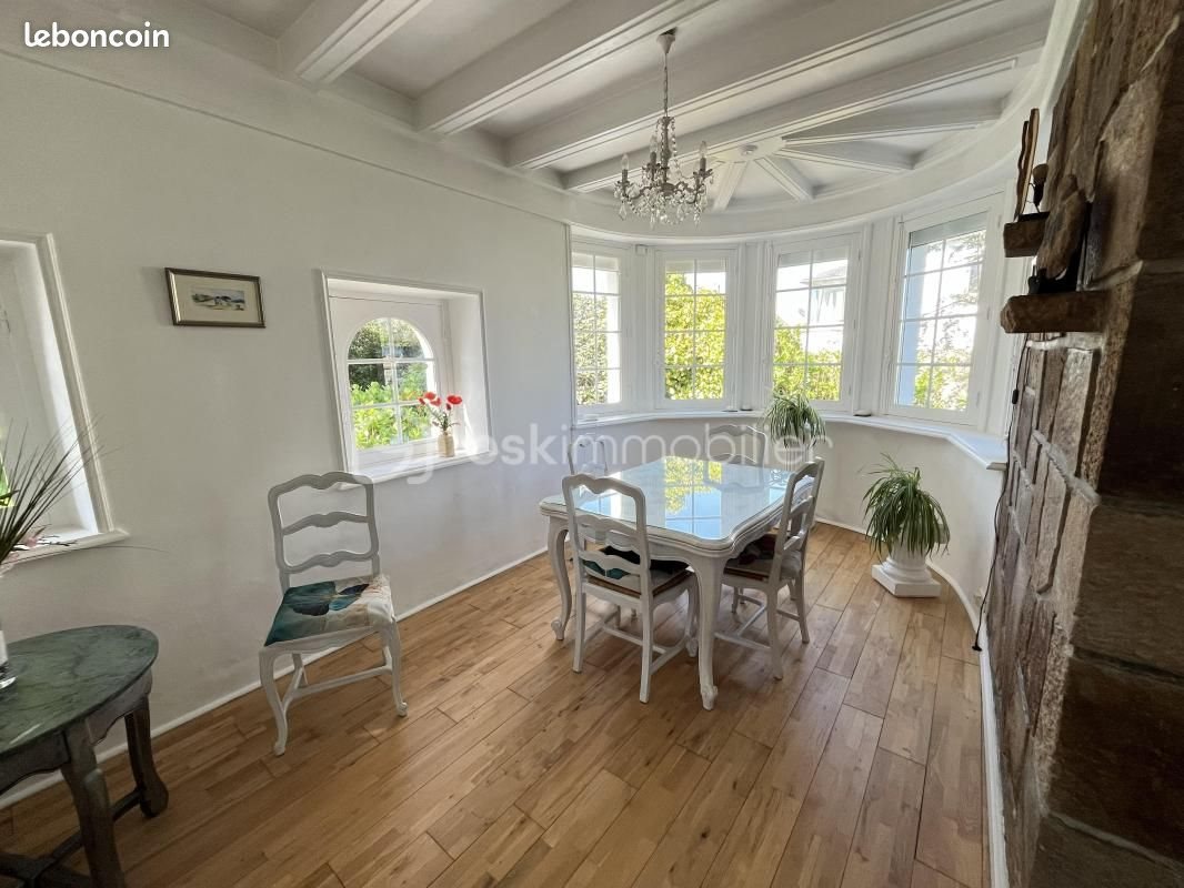 Maison à vendre, 186m², Plouzévédé